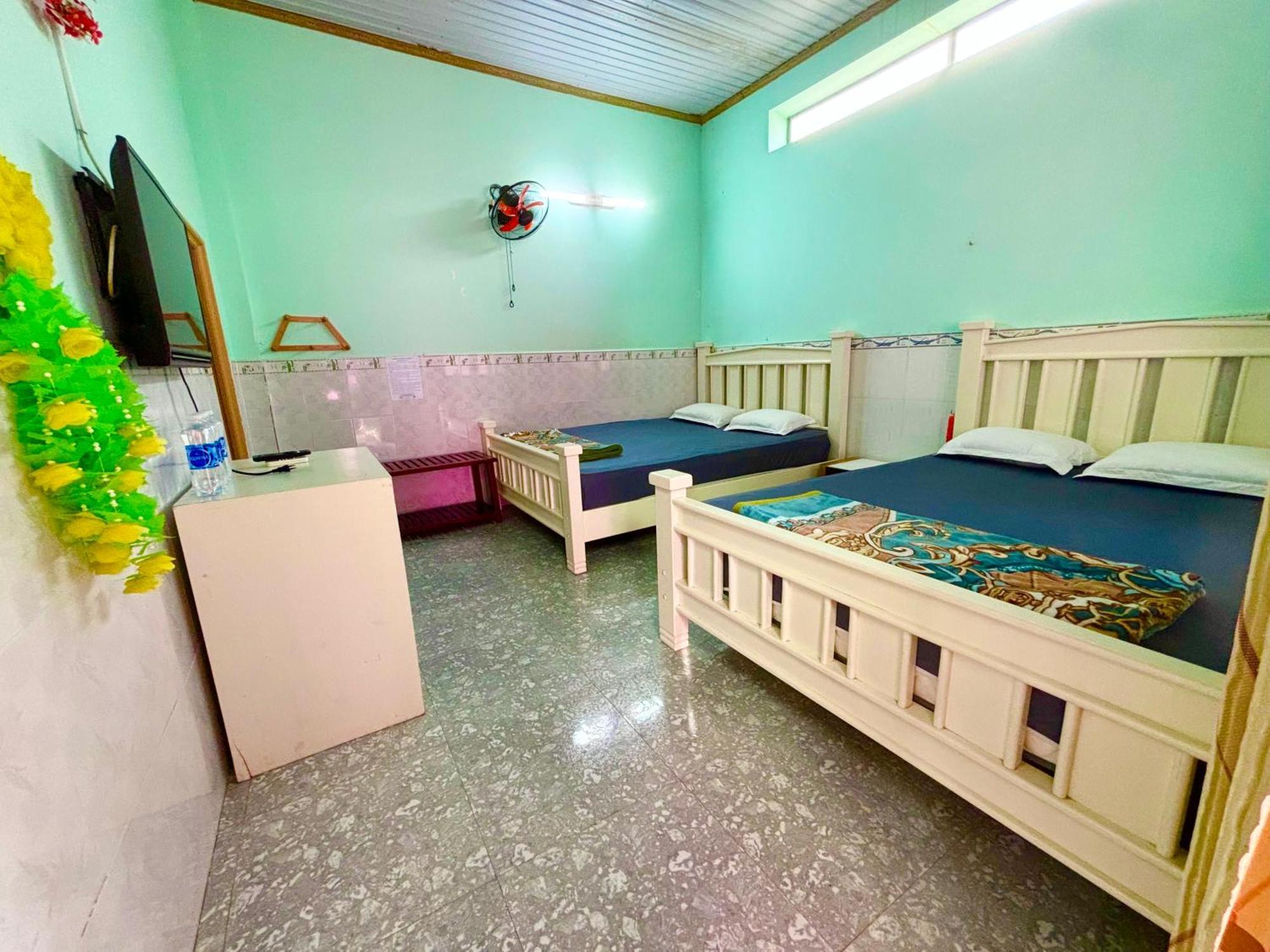 Thuy Hang Motel 롱하이 외부 사진